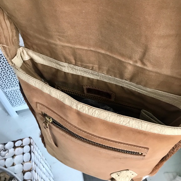 Chick on a Mission! Handmade Dutch Purse - Picture 6 of 8